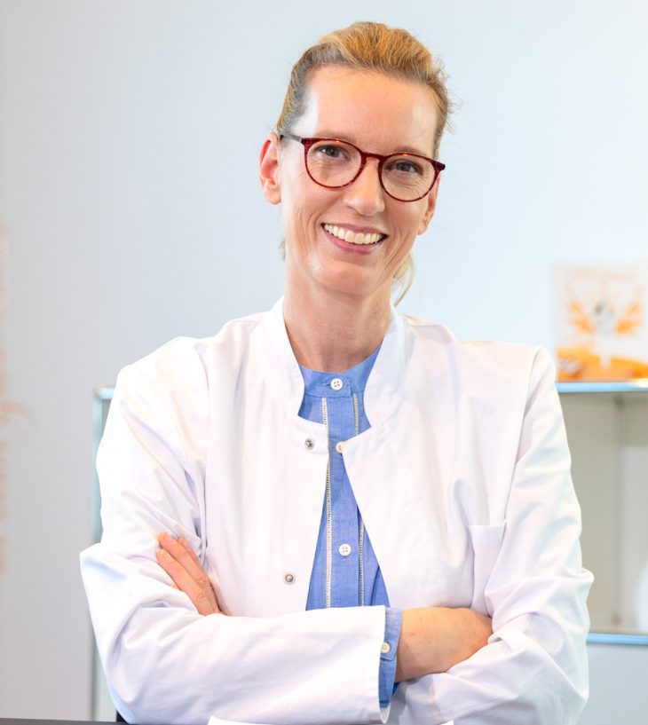 Dr Katrin Lossagk
